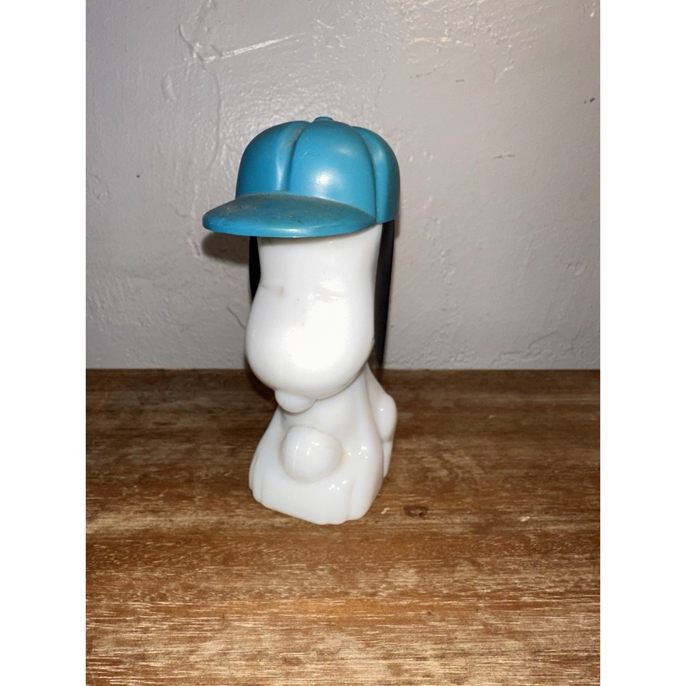 Vintage Avon Snoopy Dog Baseball Cap After Shave 5 oz 1969 Rare Decanter Empty